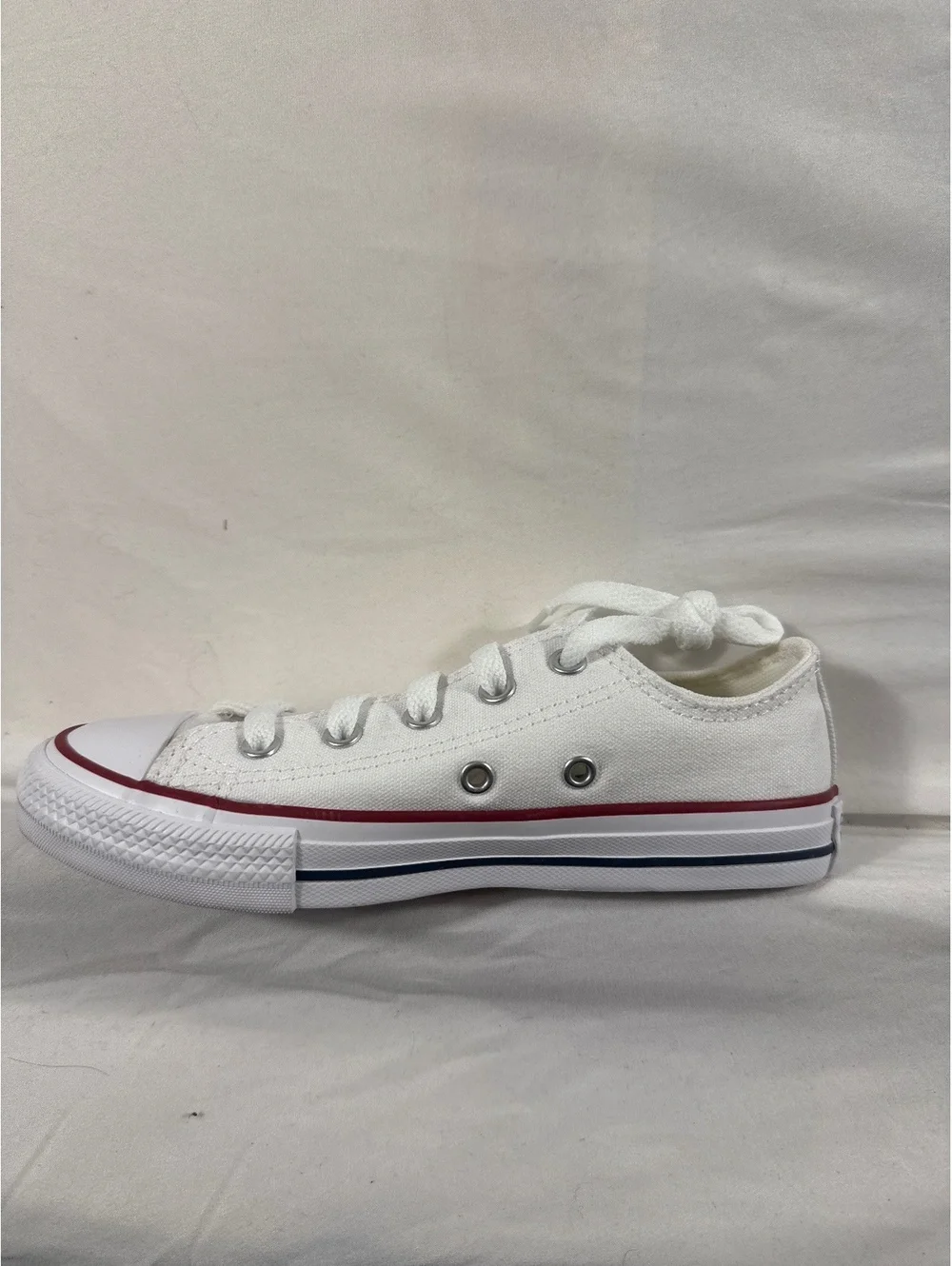 Youth 13.5 White Low Top Converse